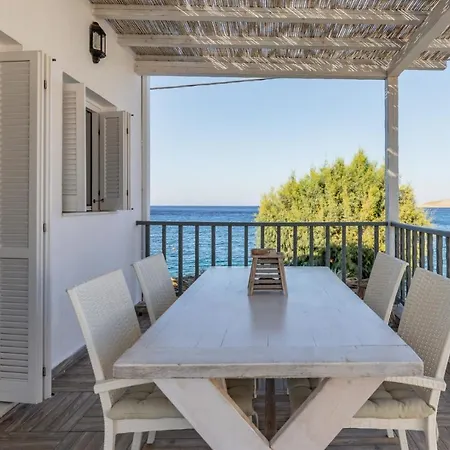 Uno Luxury With Sea View Apartman *