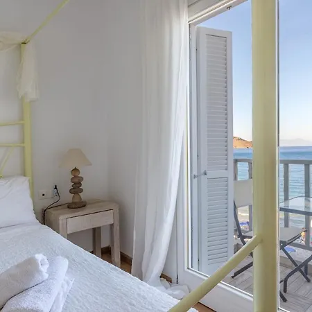 Uno Luxury With Sea View דירה