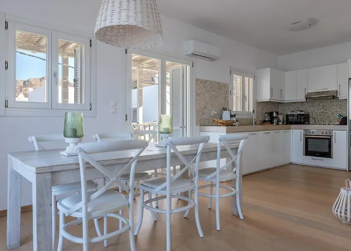 Uno Luxury With Sea View 아파트 *